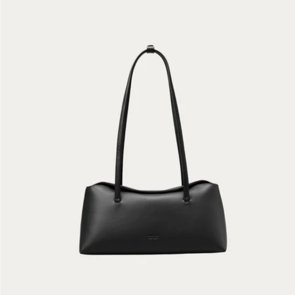 Elegant Black Leather Shoulder Bag